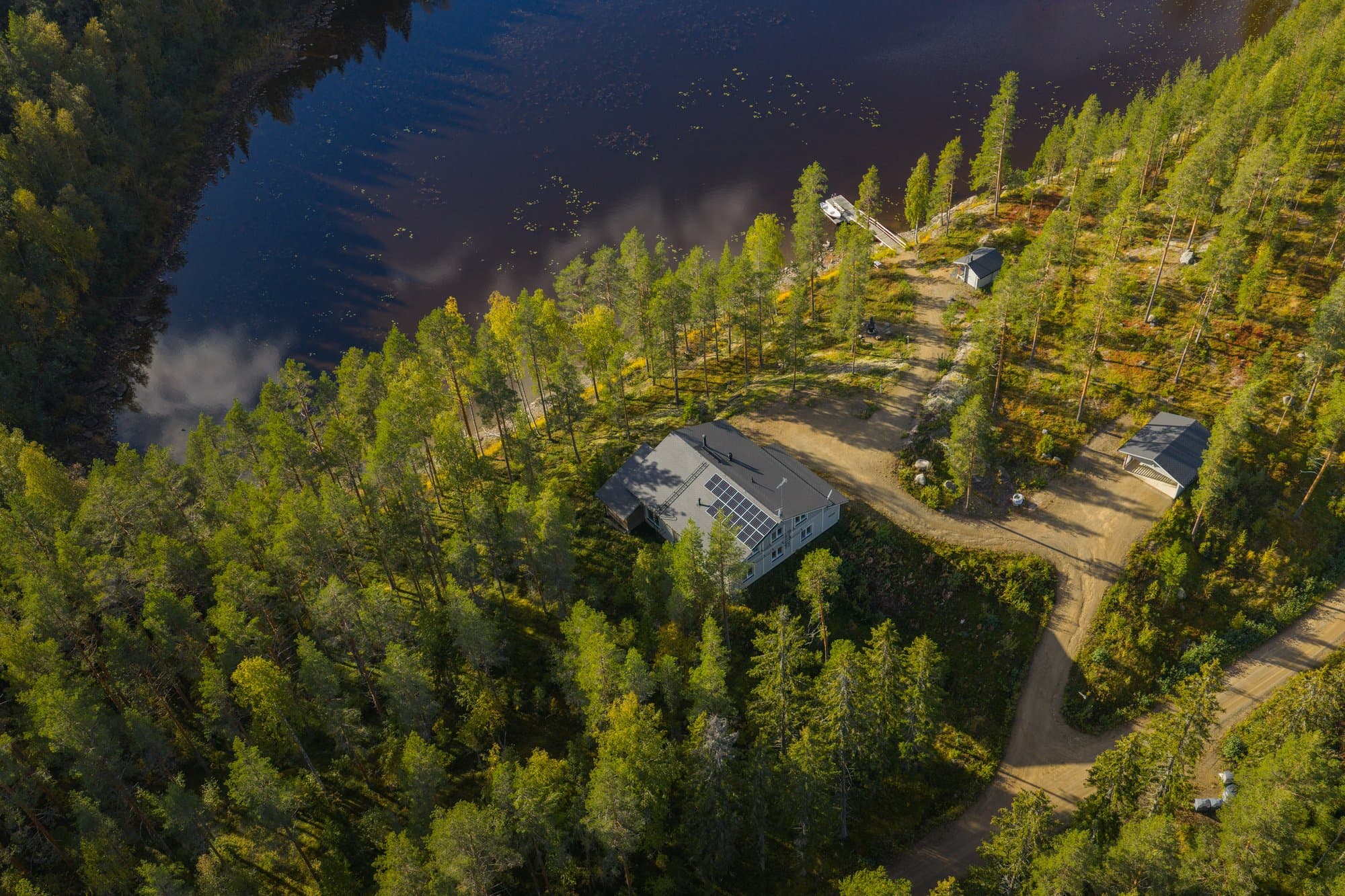 Tallusniemi Villas, keulakuva